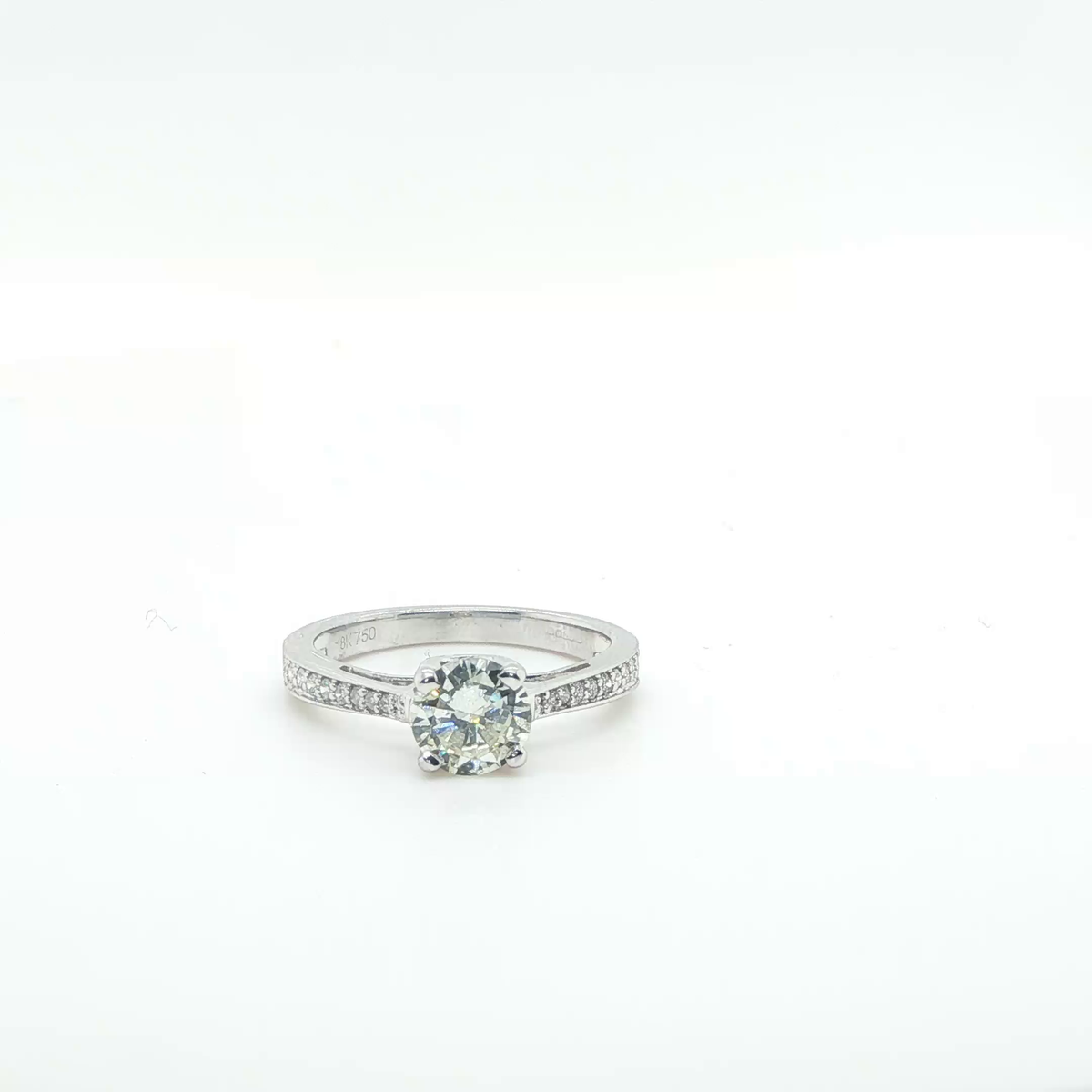 Classic Round Brilliant Diamond Engagement Ring in Polished White Gold