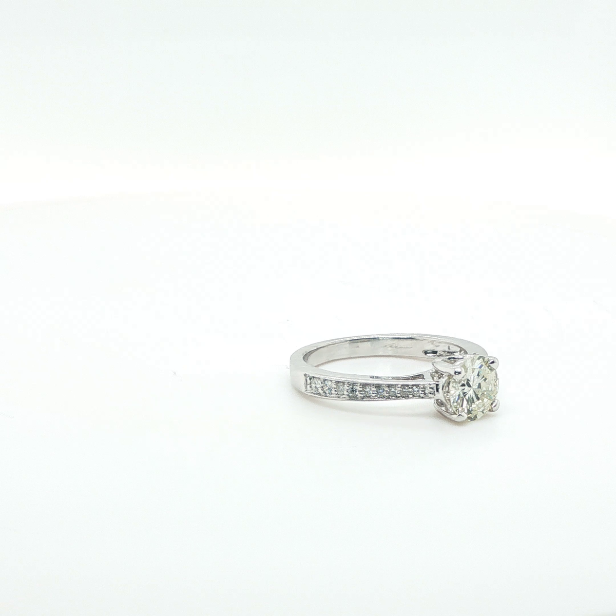 Classic Round Brilliant Diamond Engagement Ring in Polished White Gold