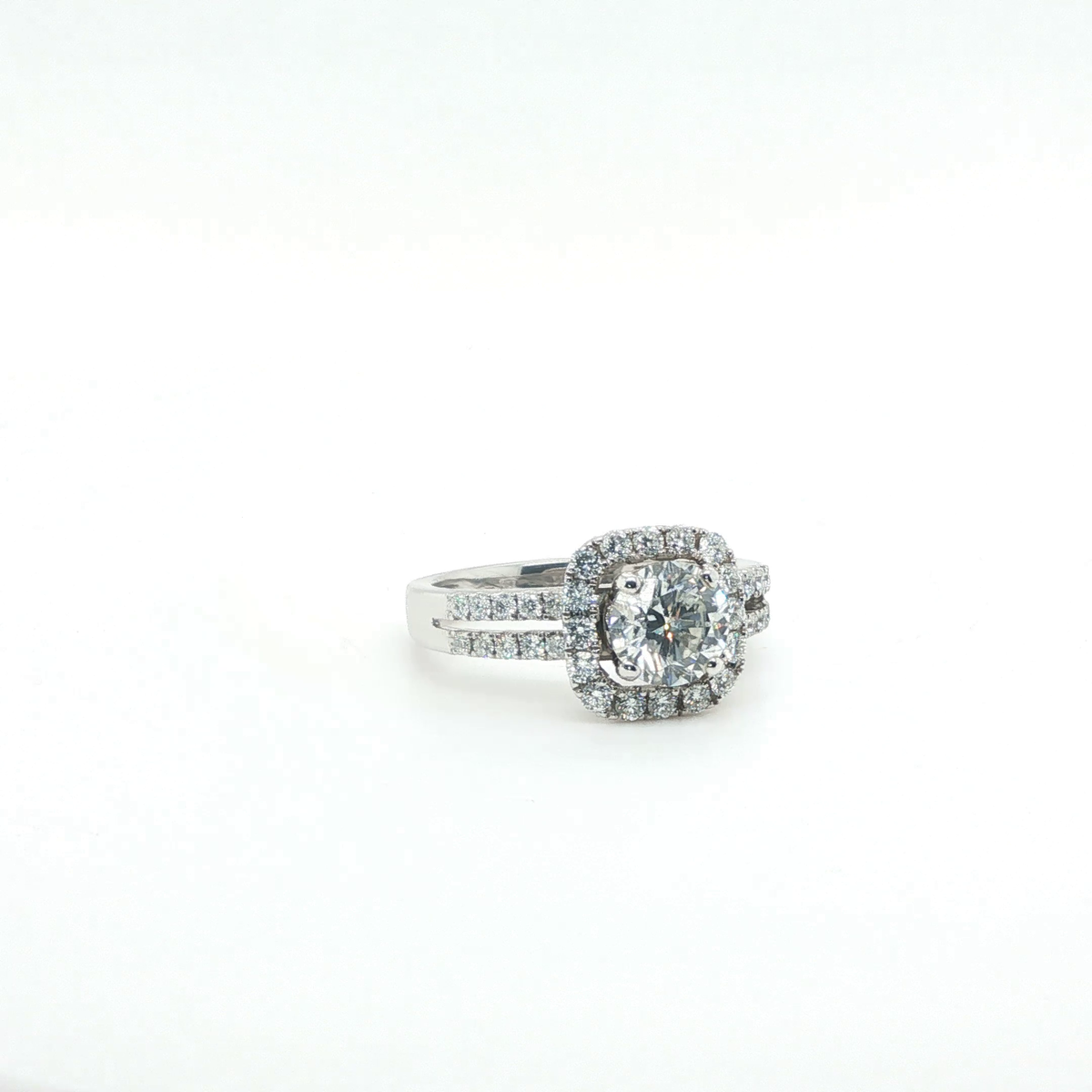 Round Brilliant Cut Diamond Solitaire Engagement Ring in Polished White Gold