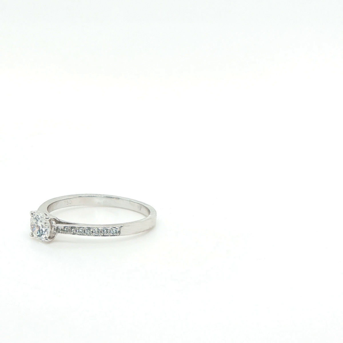 Classic Round Brilliant Diamond Solitaire Engagement Ring in Polished White Gold