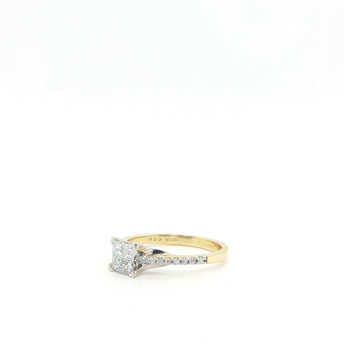 Princess Cut Brilliant Diamond Multi-Stone Ring in Polished Yellow Gold