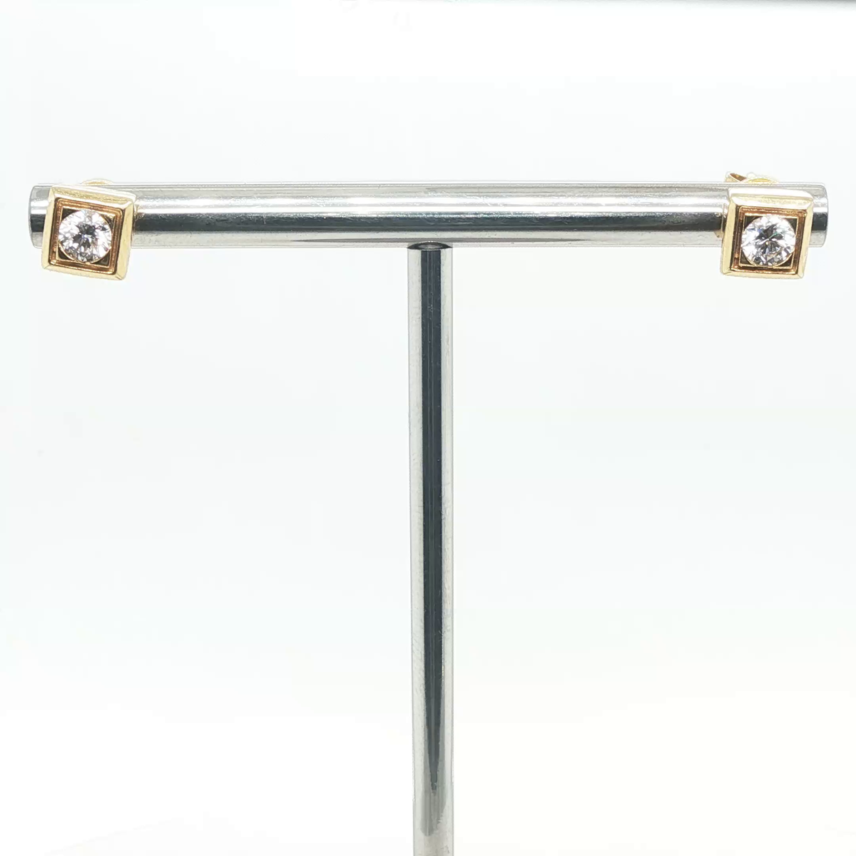 Round Brilliant Cut Diamond Yellow Gold Bezel Stud Earrings