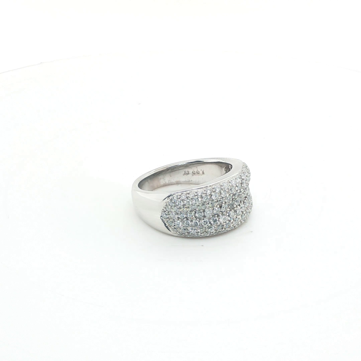 Minimalist Round Brilliant Diamond Platinum Band Ring