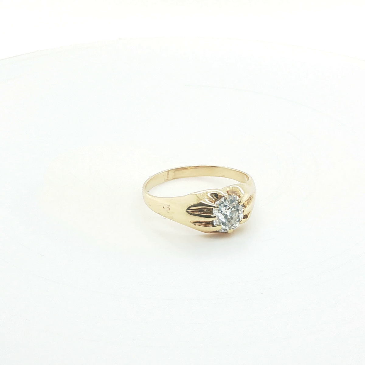 Classic Round Brilliant Diamond Solitaire Ring in Polished Yellow Gold