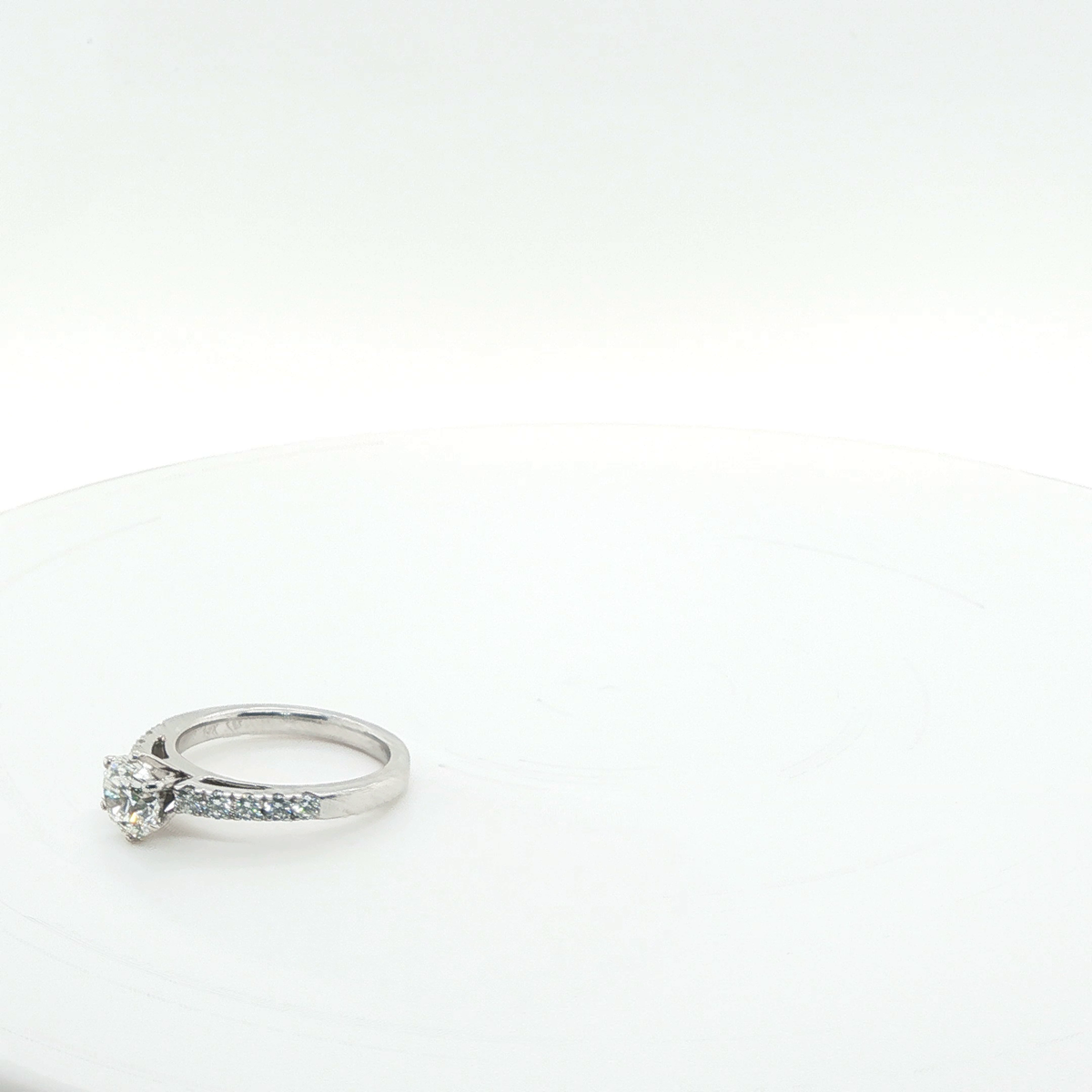 Classic Round Brilliant Cut Diamond Engagement Ring in White Gold
