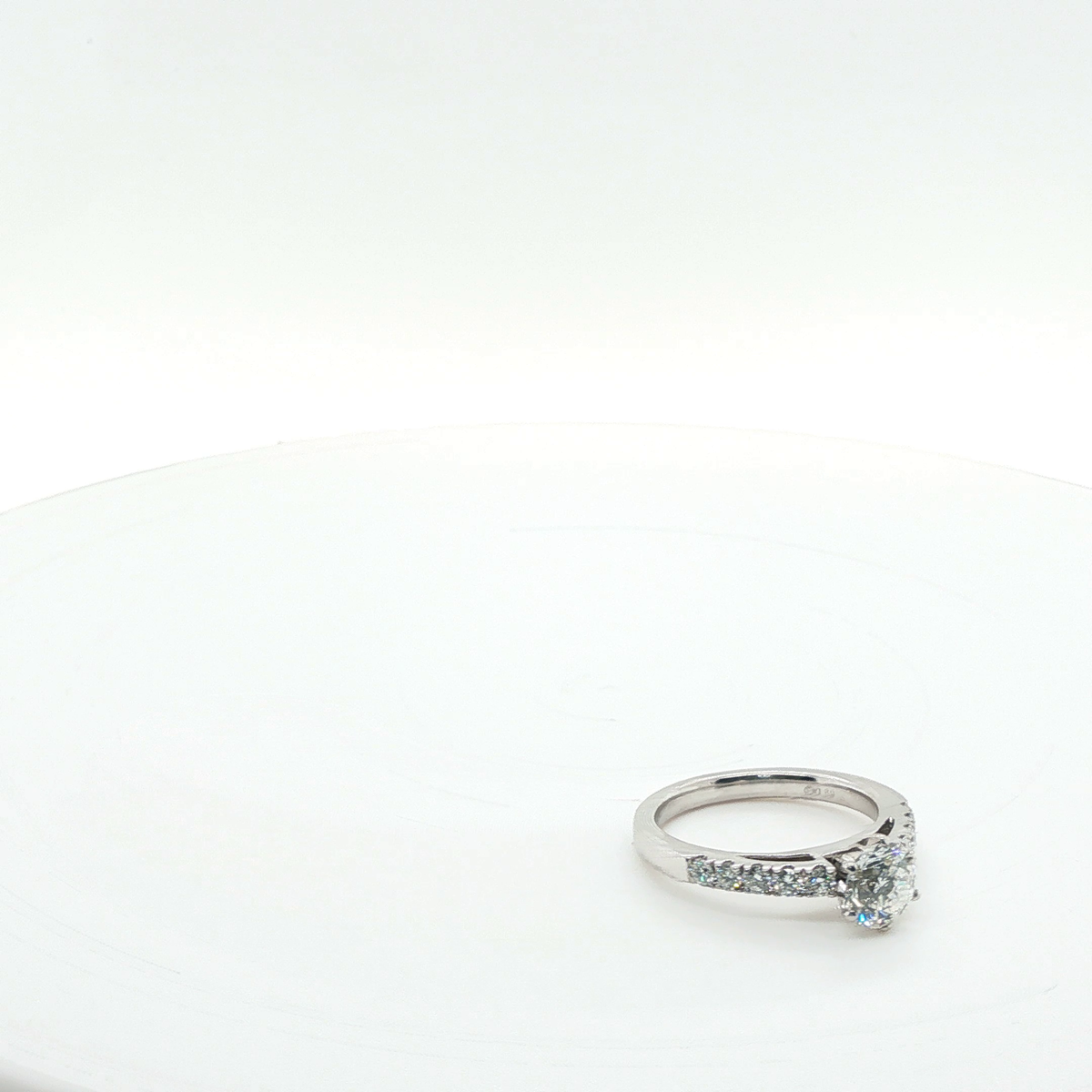 Classic Round Brilliant Cut Diamond Engagement Ring in White Gold