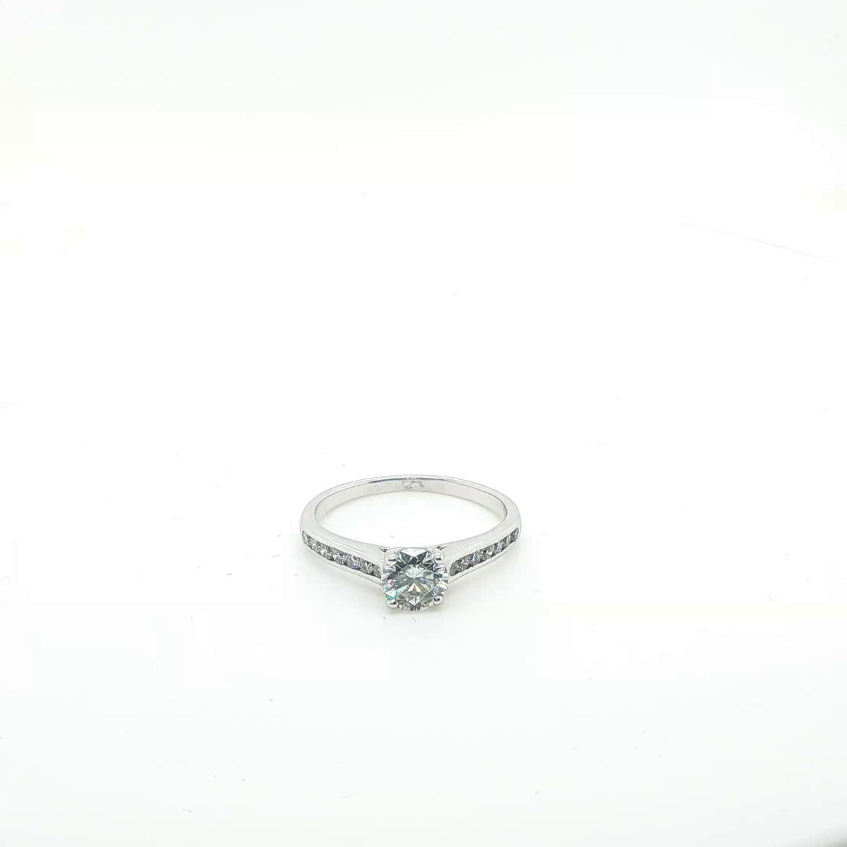 Round Brilliant Cut Diamond Solitaire Engagement Ring in White Gold