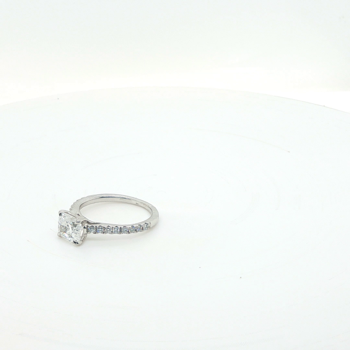 Cushion Cut Brilliant Diamond Engagement Ring in 18k White Gold