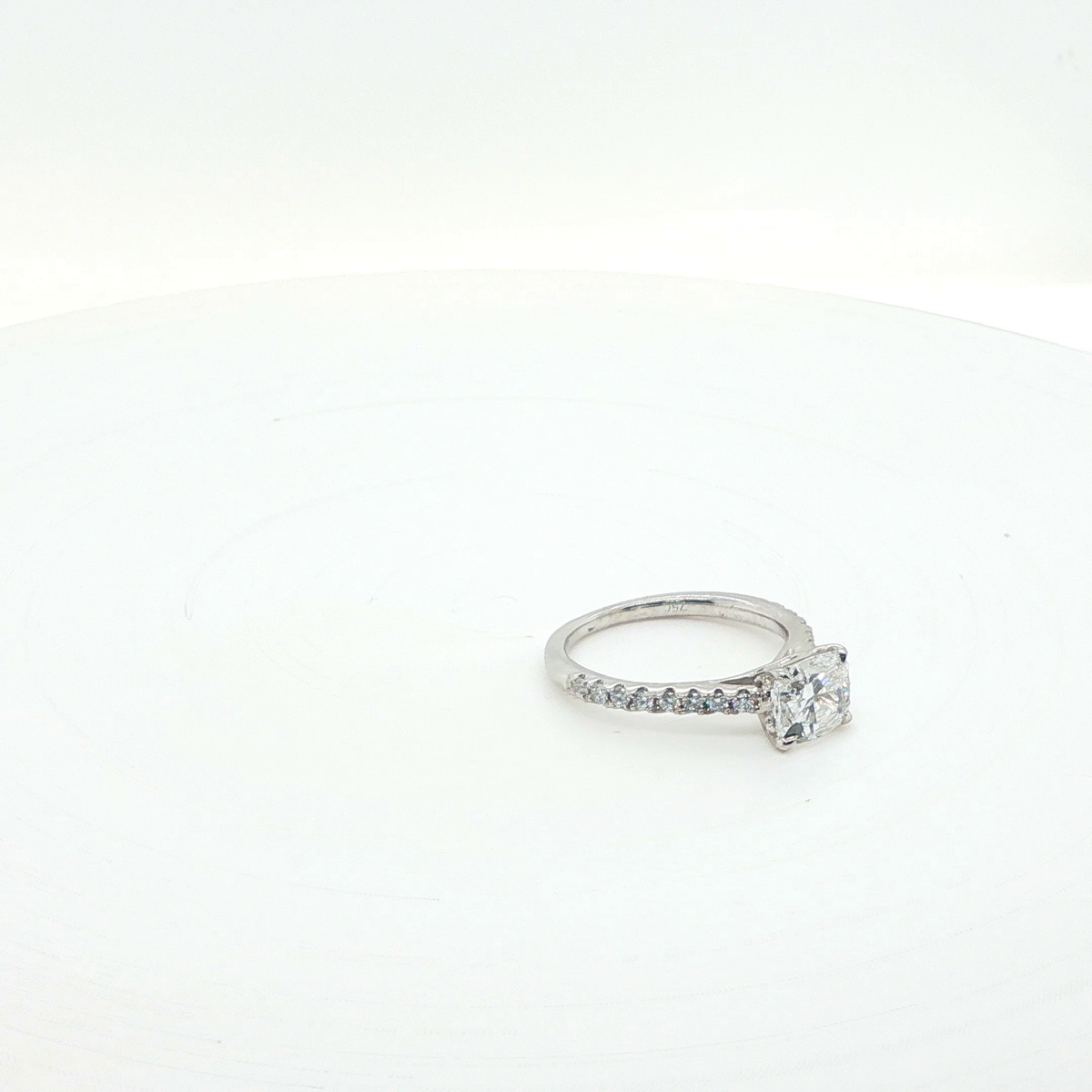 Cushion Cut Brilliant Diamond Engagement Ring in 18k White Gold
