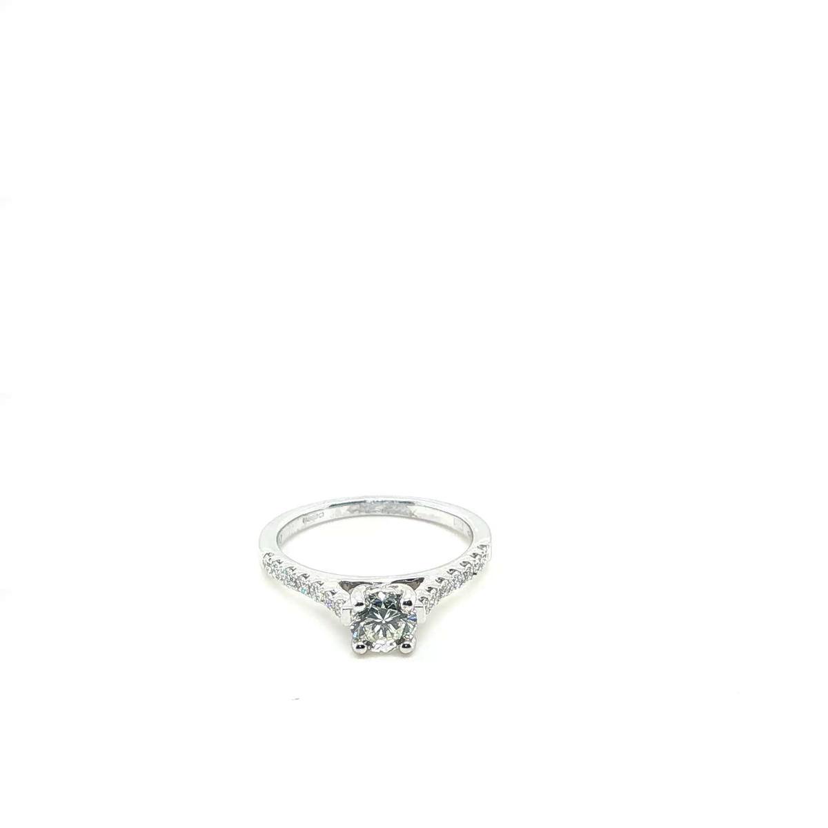 Round Brilliant Diamond Solitaire Engagement Ring in 18k White Gold