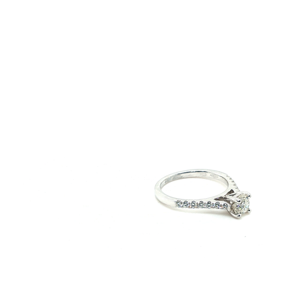 Round Brilliant Diamond Solitaire Engagement Ring in 18k White Gold