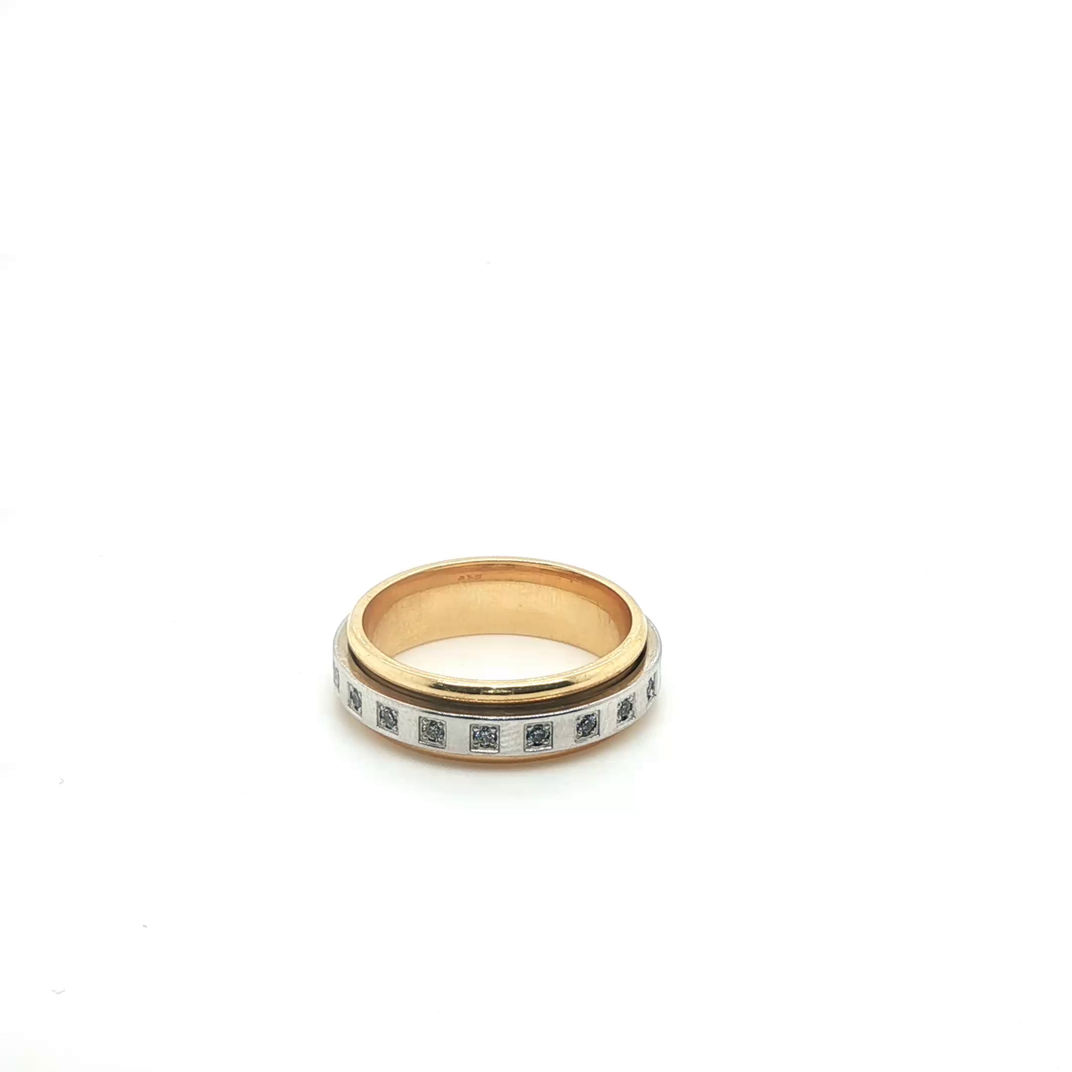 Engraved Yellow Gold Brilliant Round Diamond Band Ring