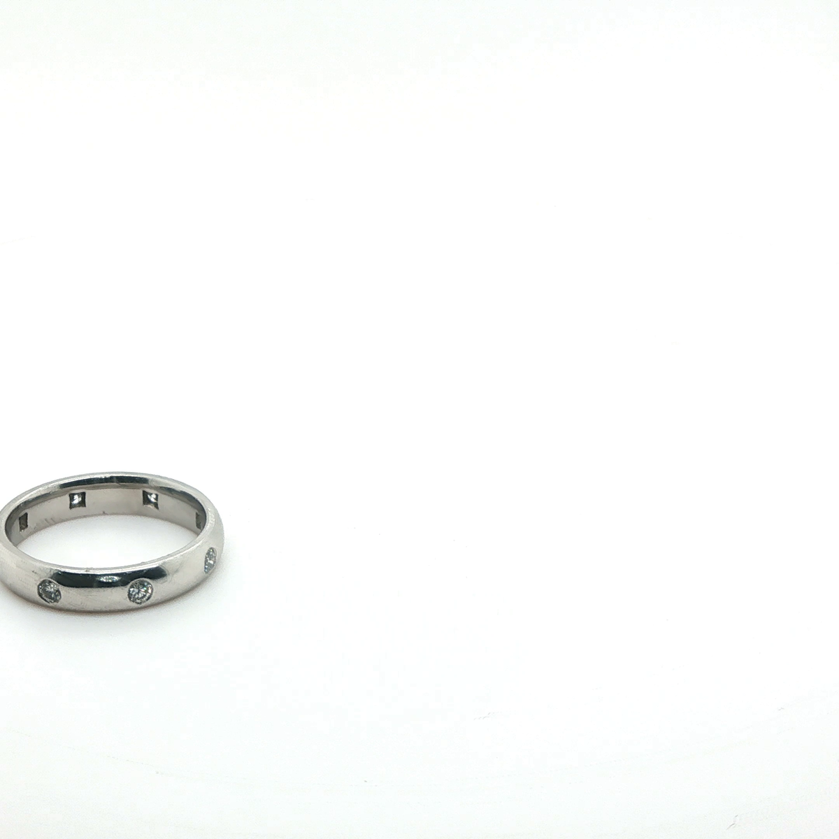 Round Brilliant Cut Diamond Full Eternity Ring in Polished Platinum