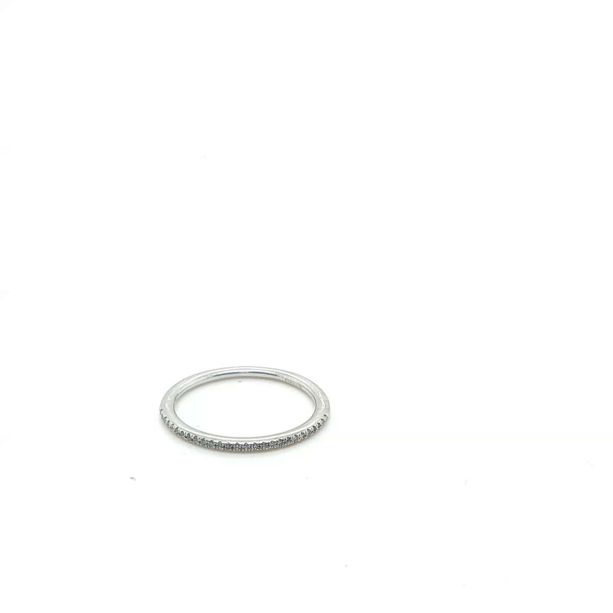 Round Brilliant Diamond Full Eternity Ring in 18k White Gold