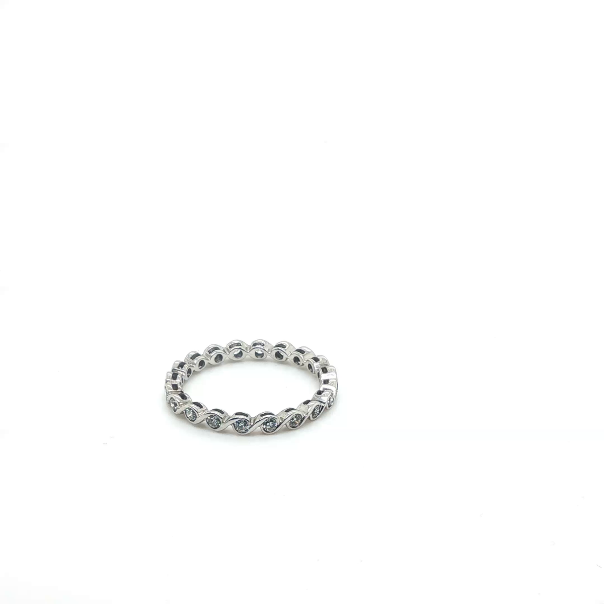 Round Brilliant Diamond Full Eternity Band in White Gold