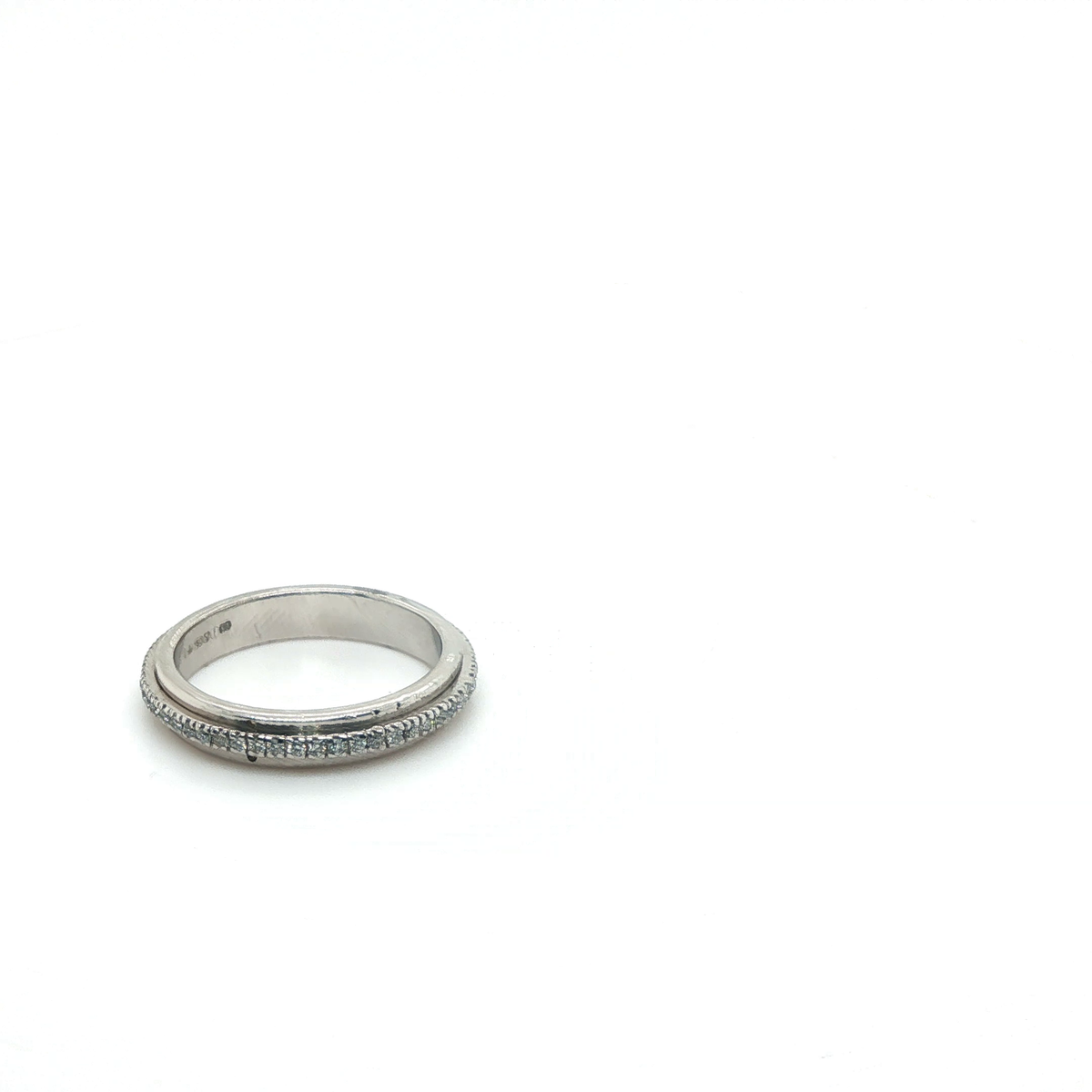 Classic Round Brilliant Diamond Full Eternity Band in White Gold
