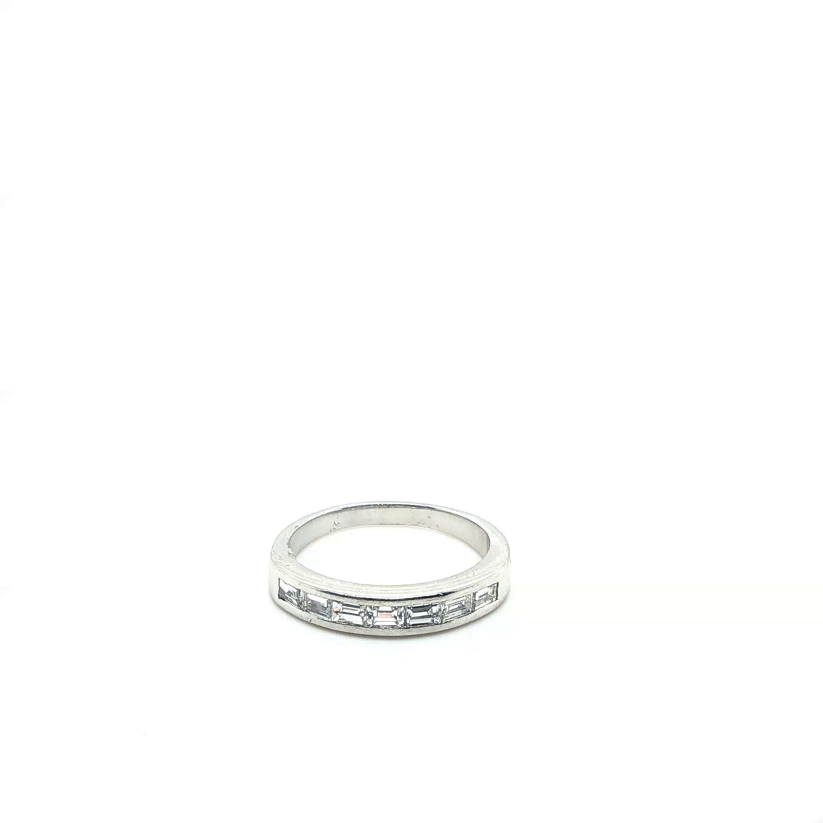 Baguette Cut Diamond Eternity Band in Polished Platinum