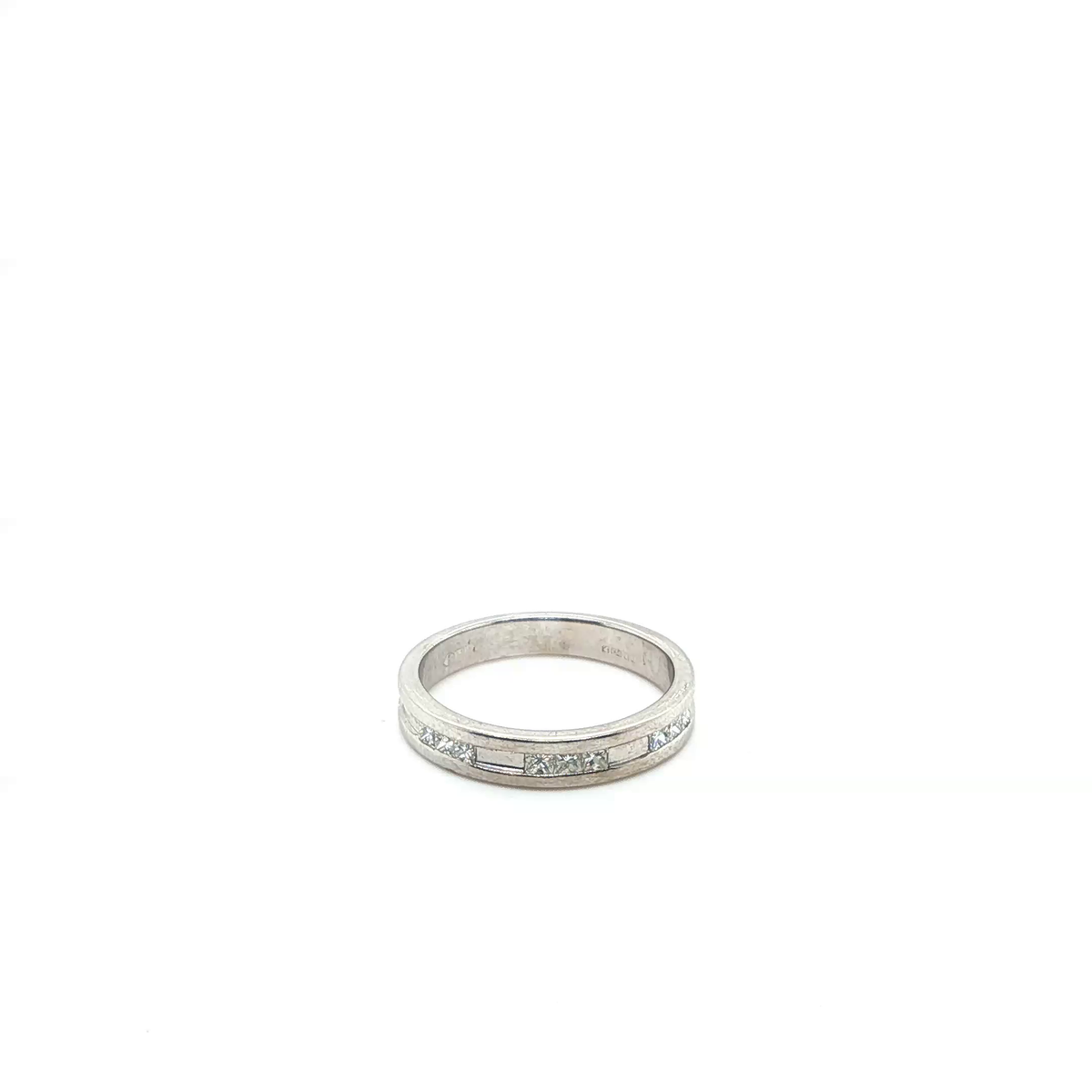 Elegant Square Cut Diamond Wedding Ring in Polished White Gold