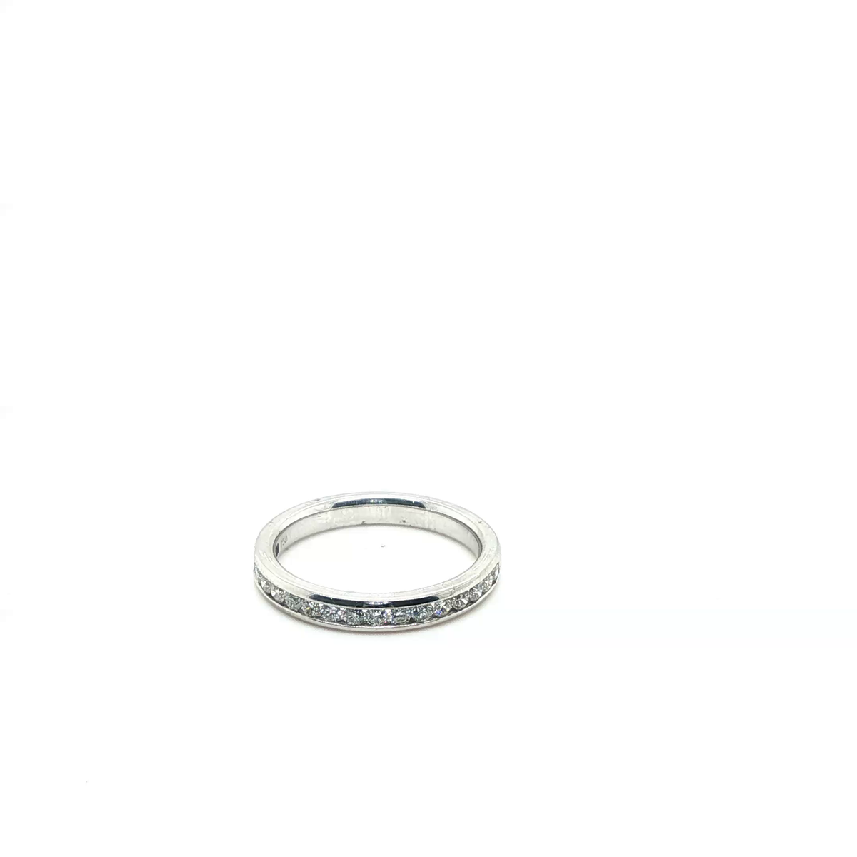 Round Brilliant Cut Diamond Eternity Ring in White Gold