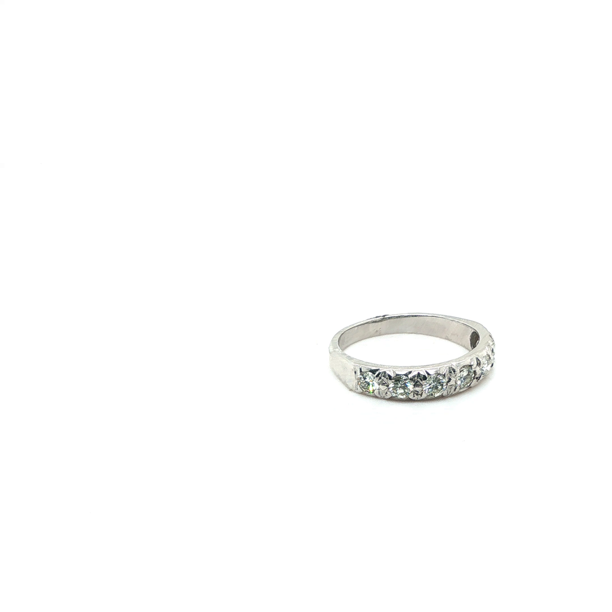 Round Brilliant Diamond Full Eternity Ring in White Gold