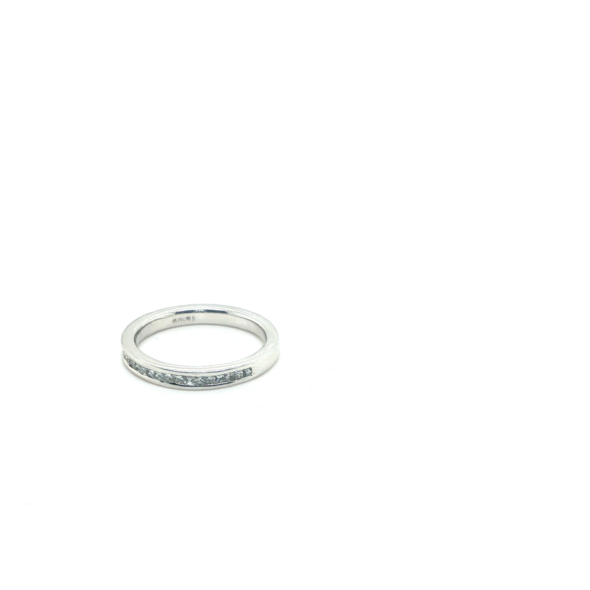 Round Brilliant Diamond White Gold Full Eternity Band