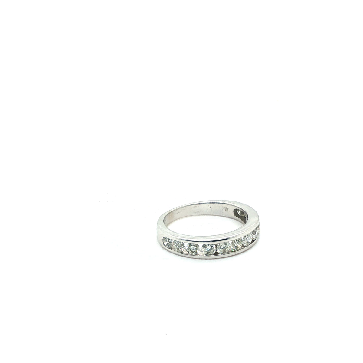 Round Brilliant Cut Diamond Full Eternity Band in White Gold