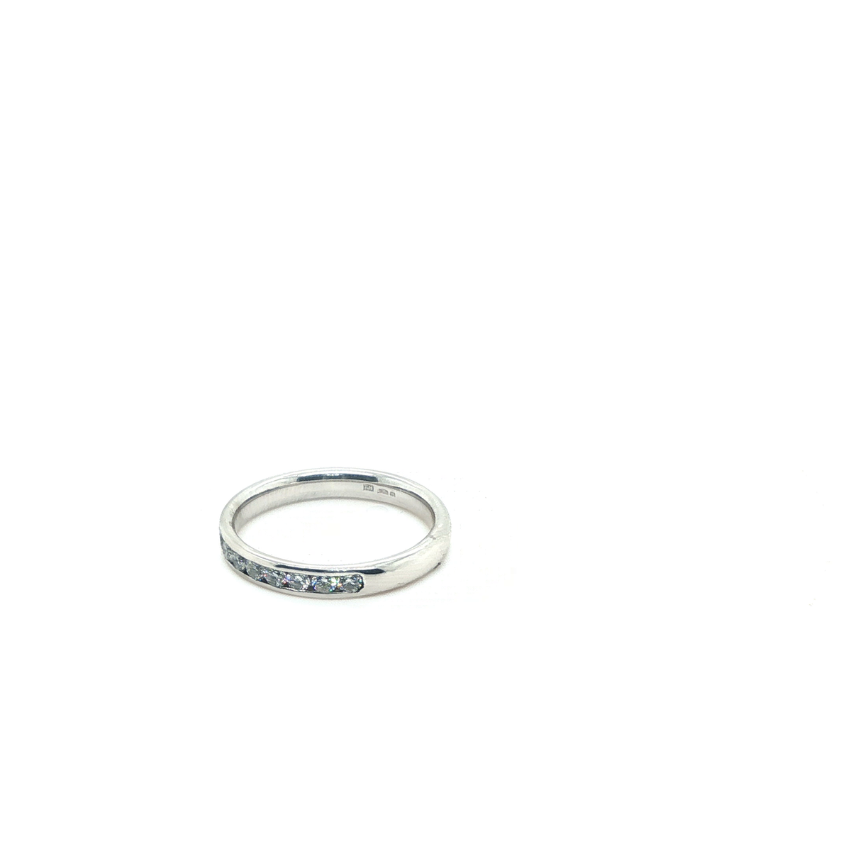 Round Brilliant Cut Diamond Full Eternity Ring in White Gold