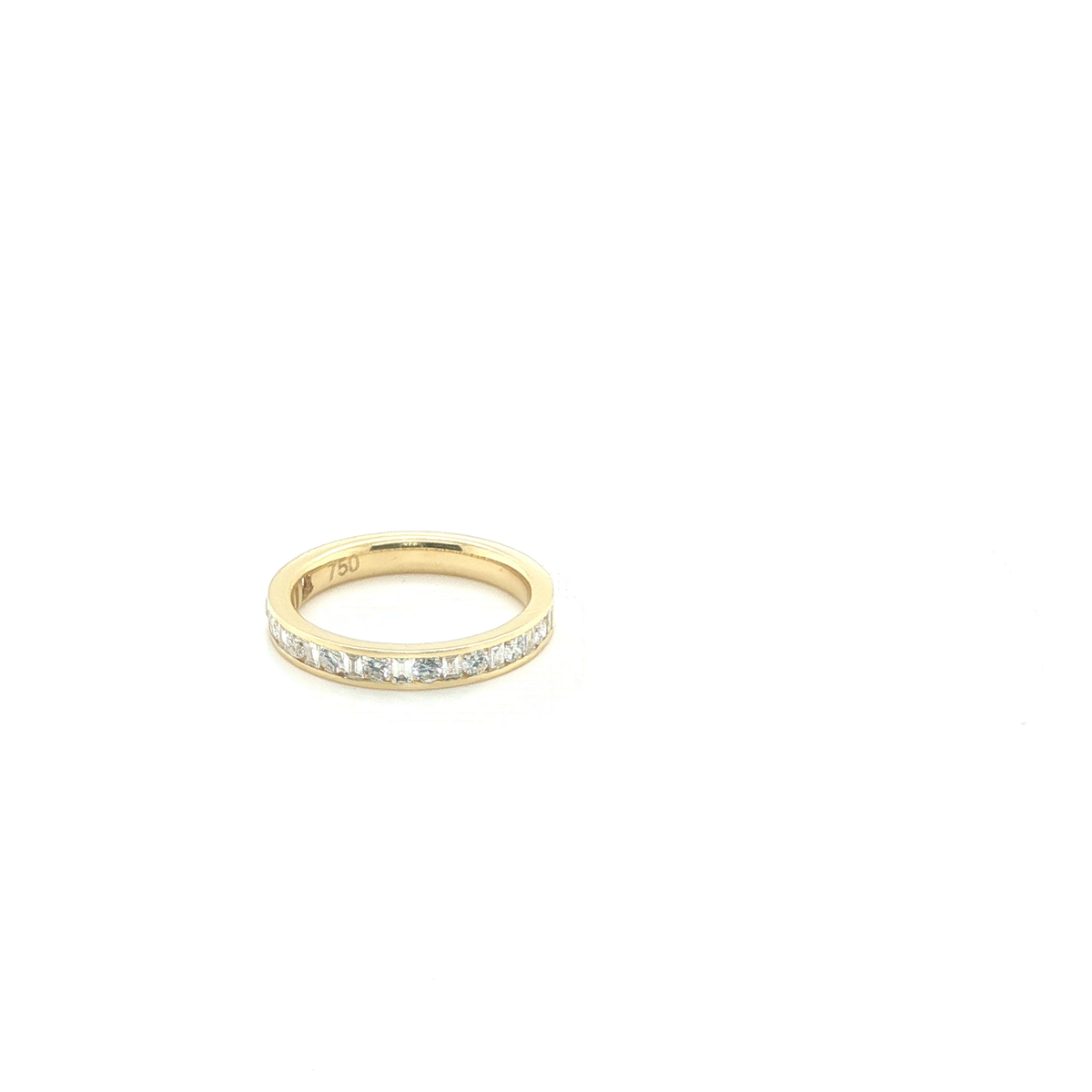 Round Brilliant Cut Diamond Eternity Ring in Yellow Gold