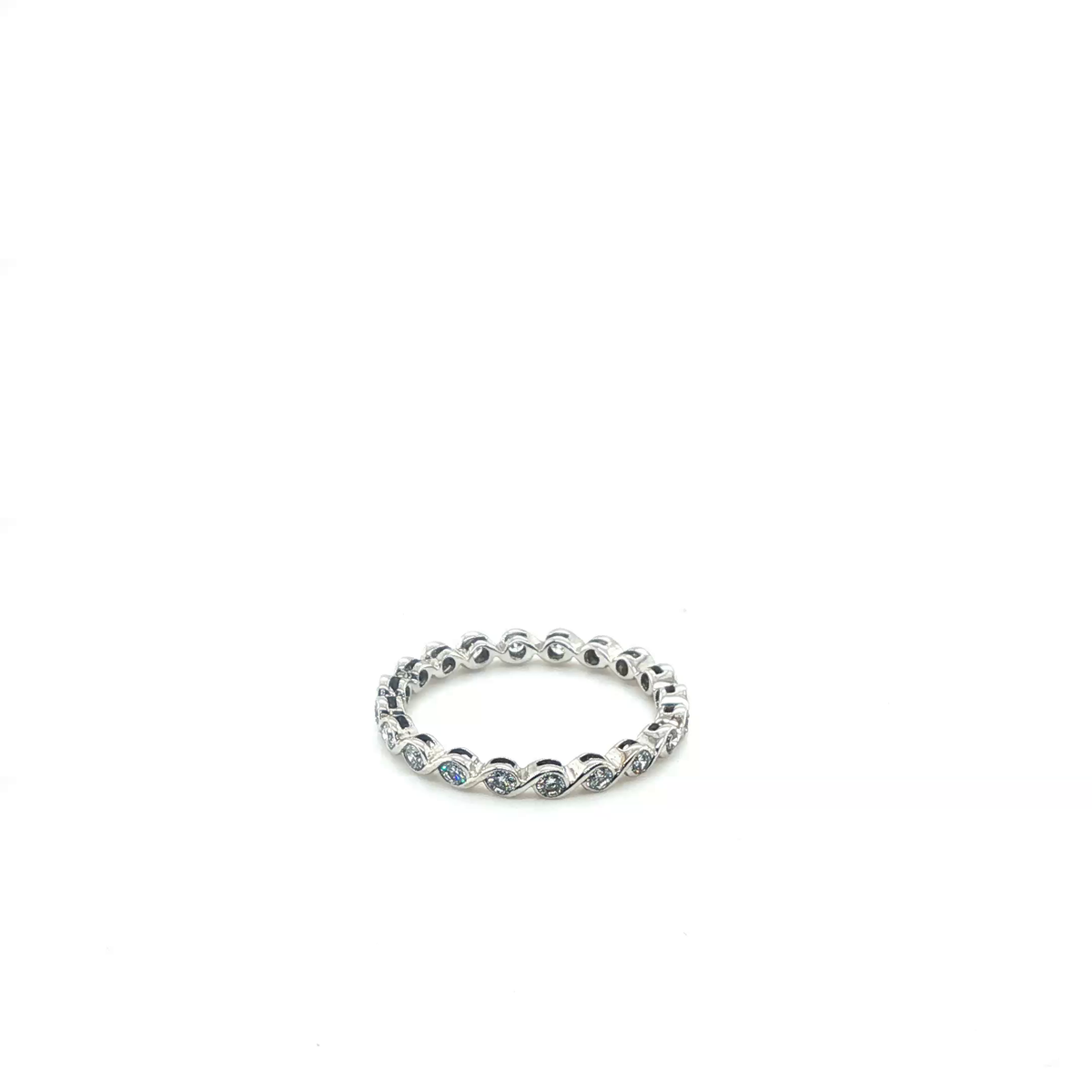 Round Brilliant Cut Diamond Eternity Ring in White Gold
