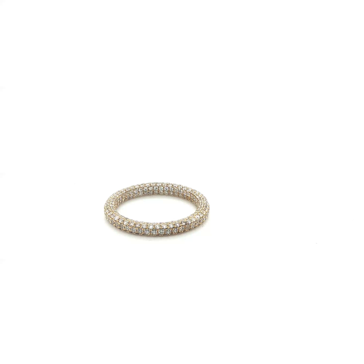 Classic Round Brilliant Cut Diamond Eternity Ring in Yellow Gold