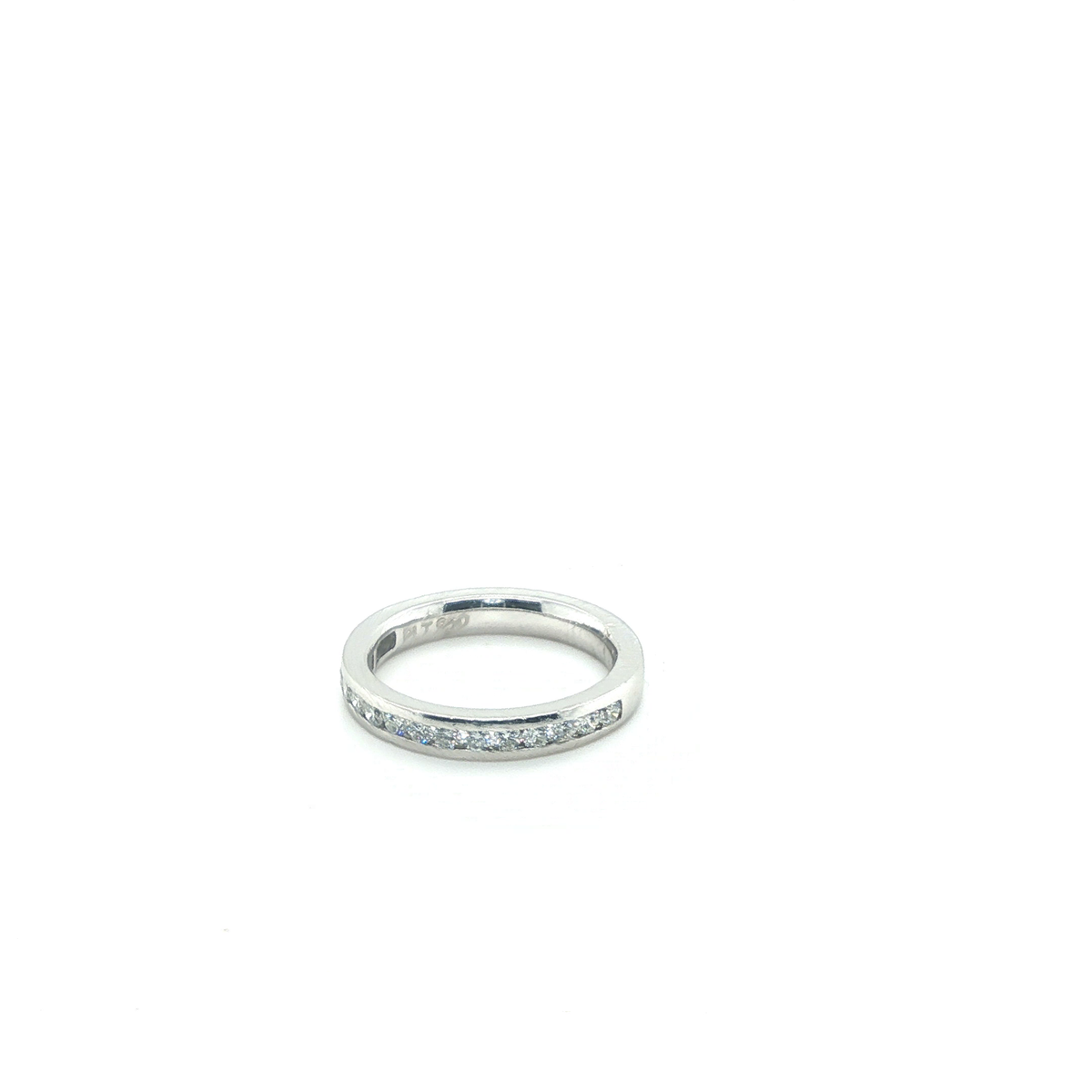 Round Brilliant Cut Diamond Full Eternity Band in Platinum