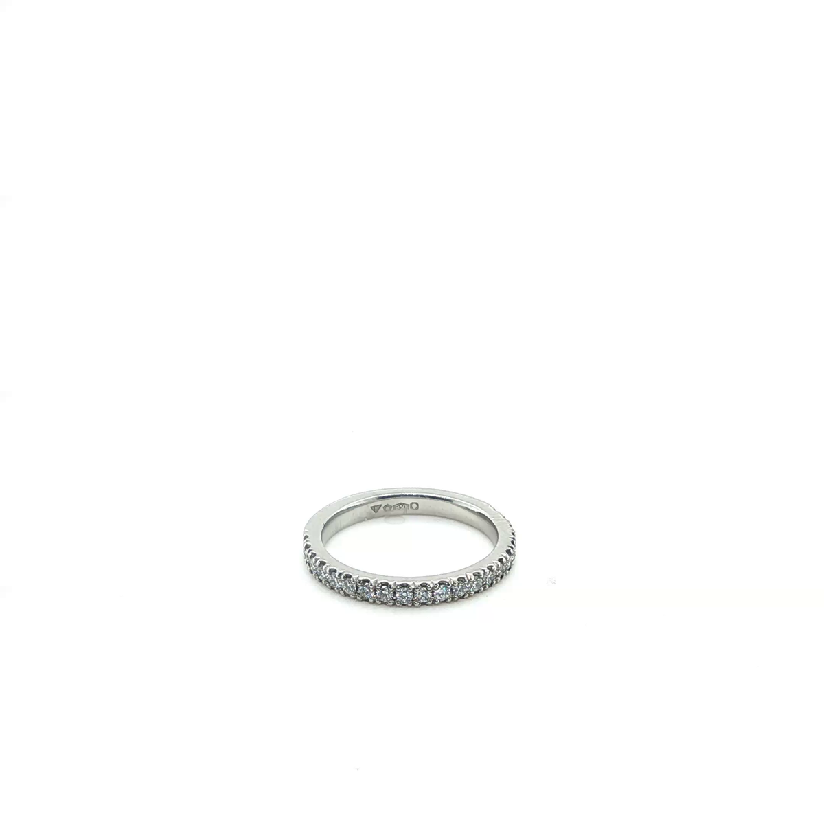 Round Brilliant Cut Diamond Eternity Ring in Platinum