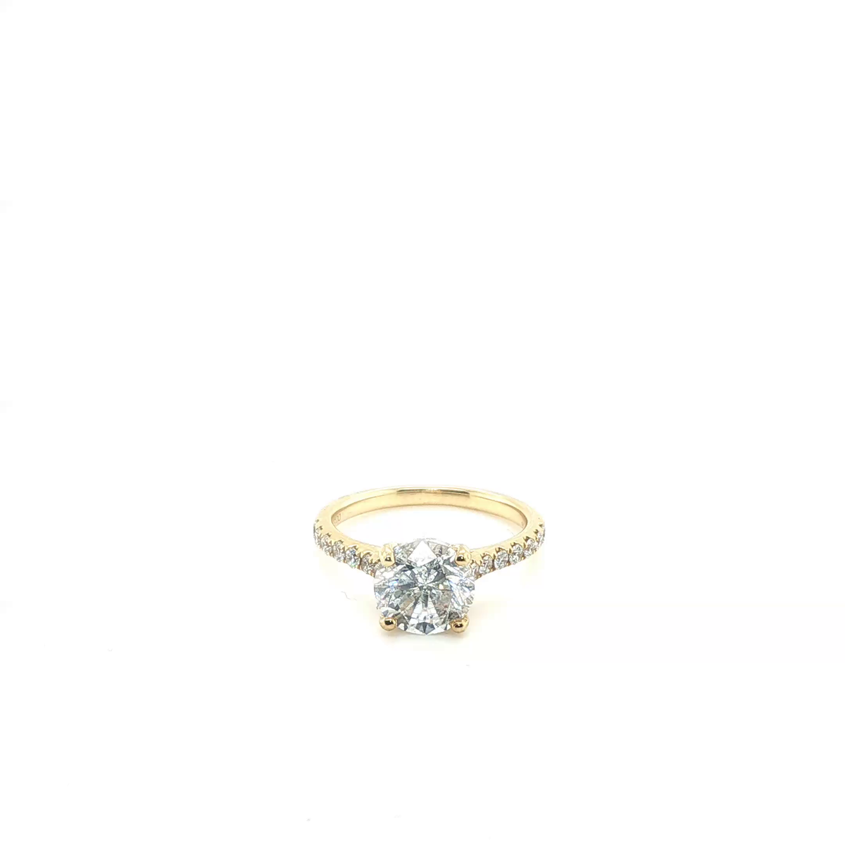 Round Brilliant Diamond Engagement Ring in 18k Yellow Gold