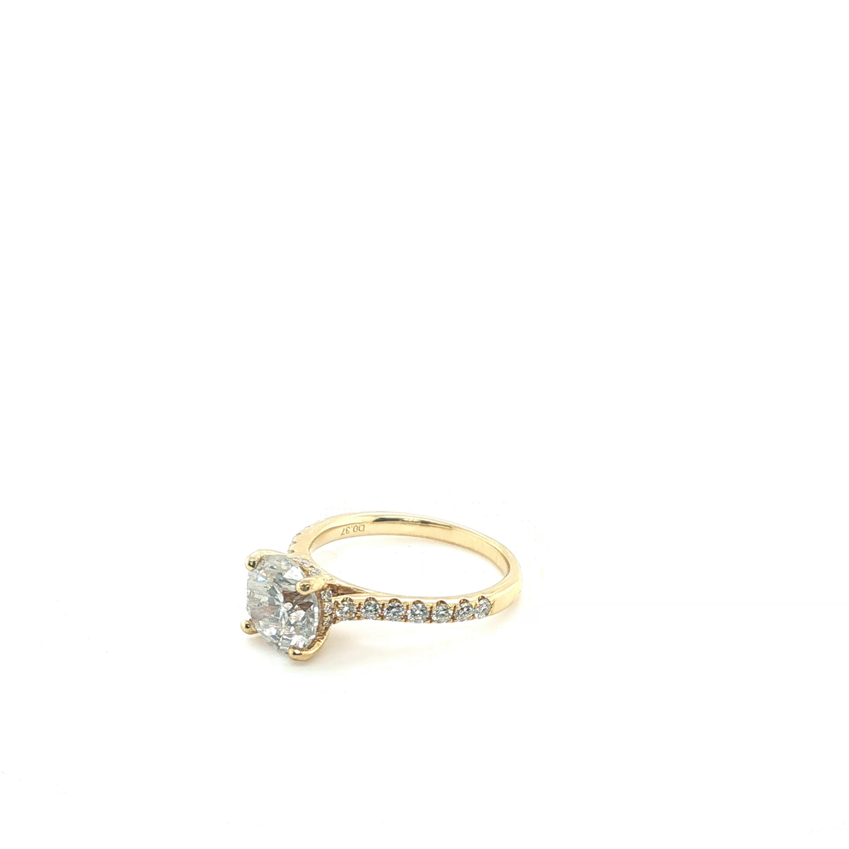Round Brilliant Diamond Engagement Ring in 18k Yellow Gold