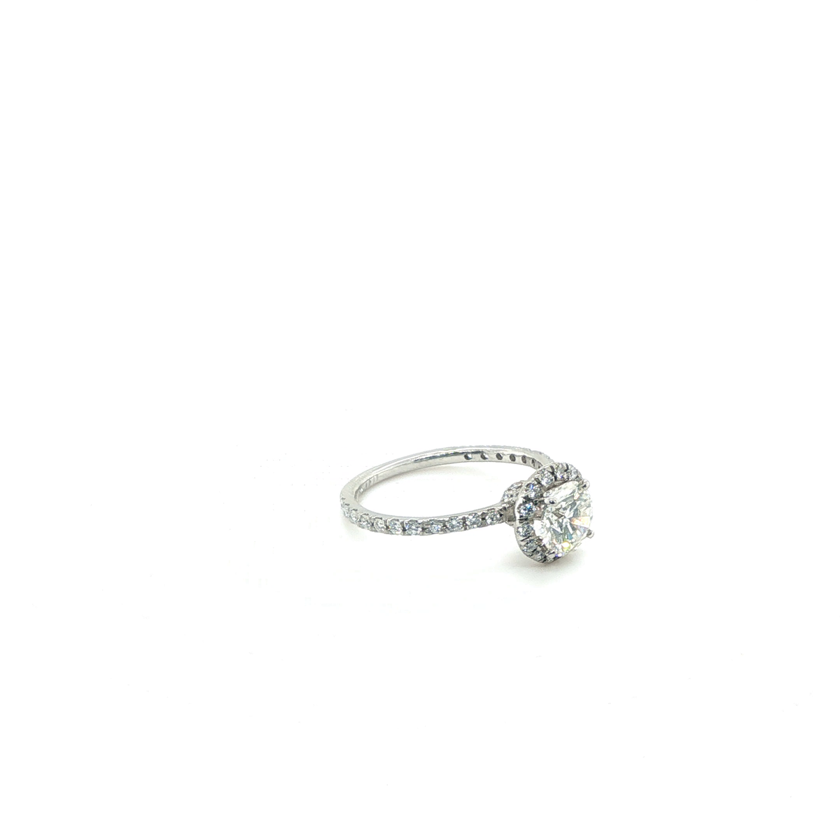 Classic Round Brilliant Diamond Solitaire Engagement Ring in Platinum