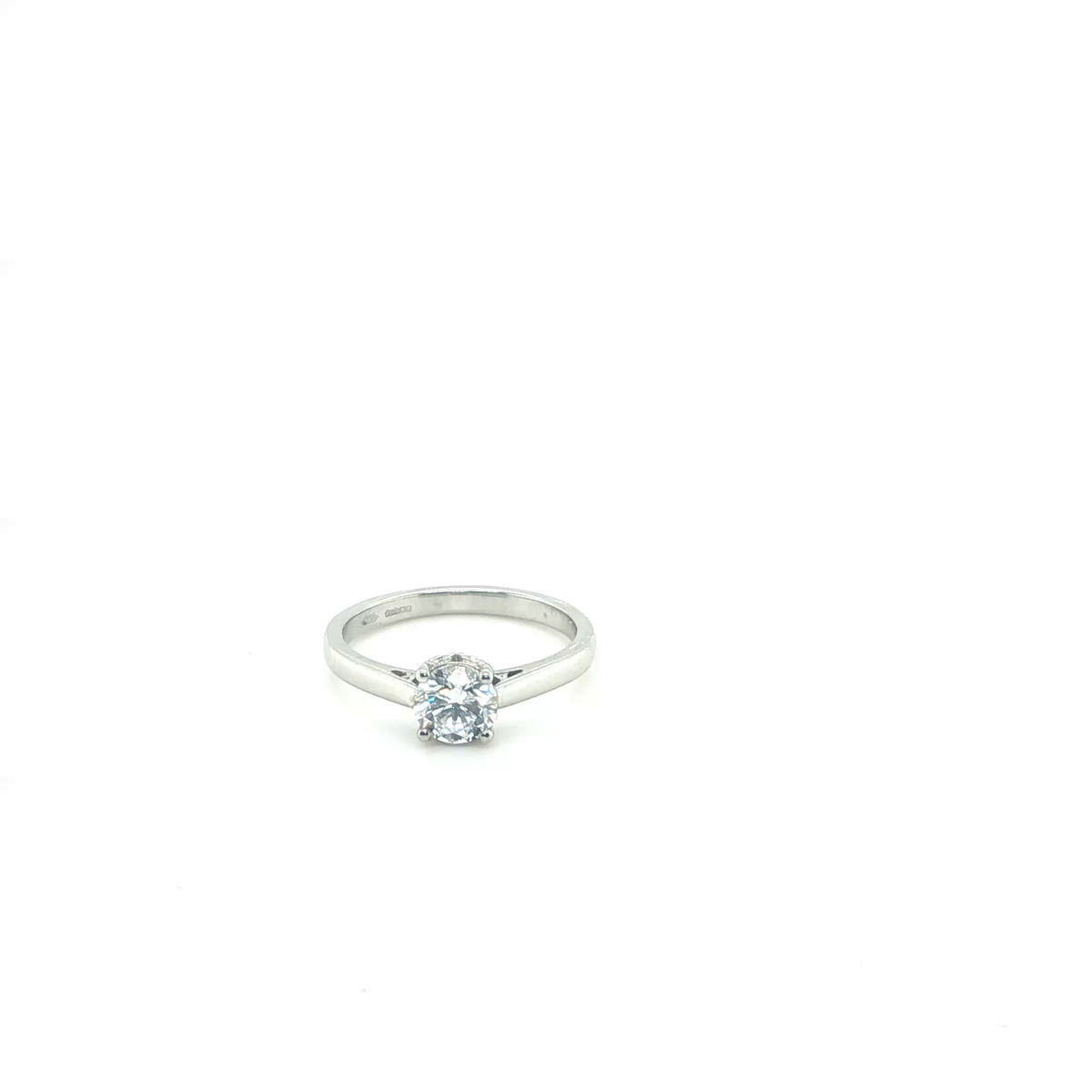 Classic Brilliant Round Cut Diamond Solitaire Ring in Platinum