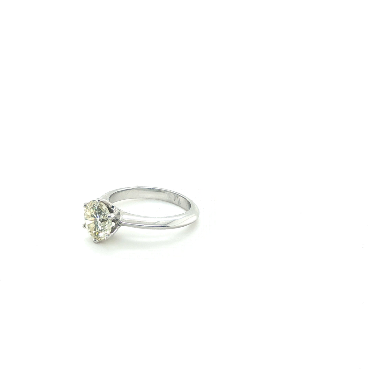 Classic Round Brilliant Diamond Solitaire Ring in Platinum