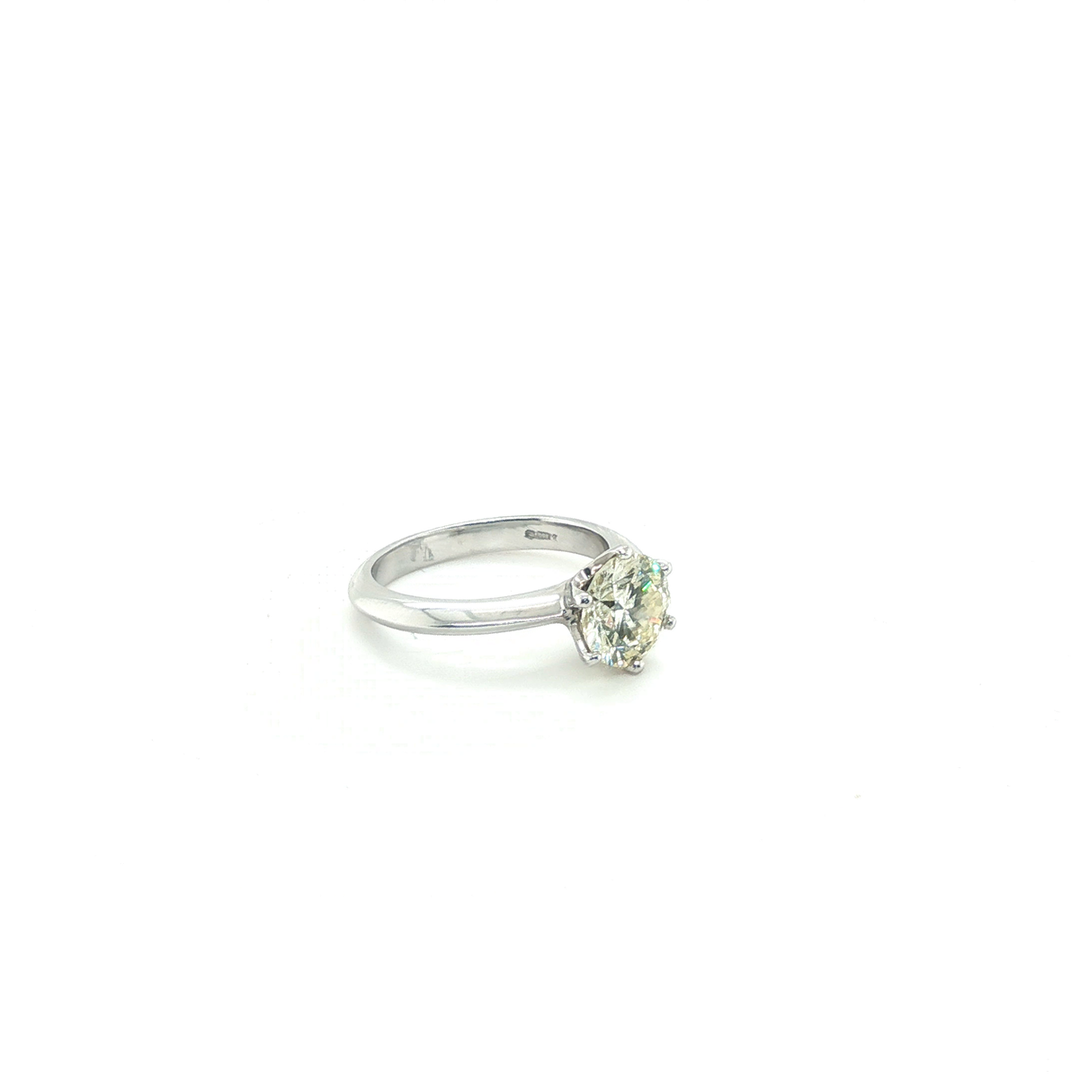 Classic Round Brilliant Diamond Solitaire Ring in Platinum