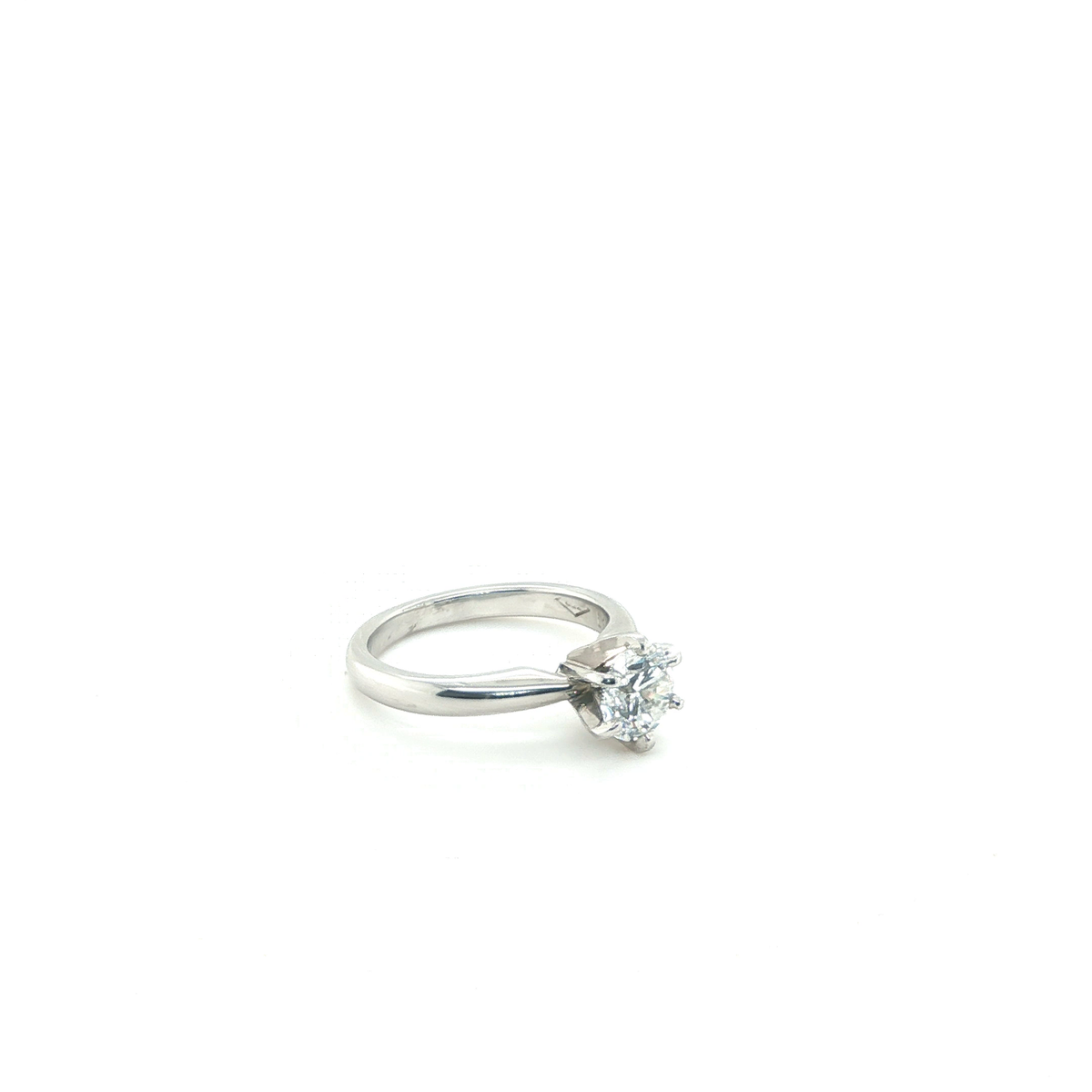 Classic Round Brilliant Cut Diamond Solitaire Ring in Platinum