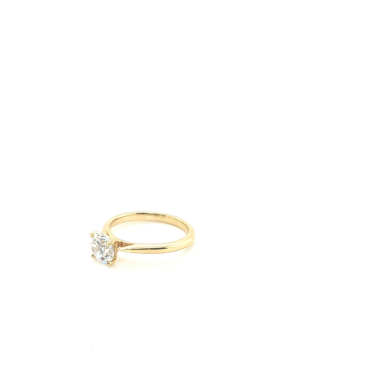 Classic Round Brilliant Diamond Solitaire Engagement Ring in Yellow Gold