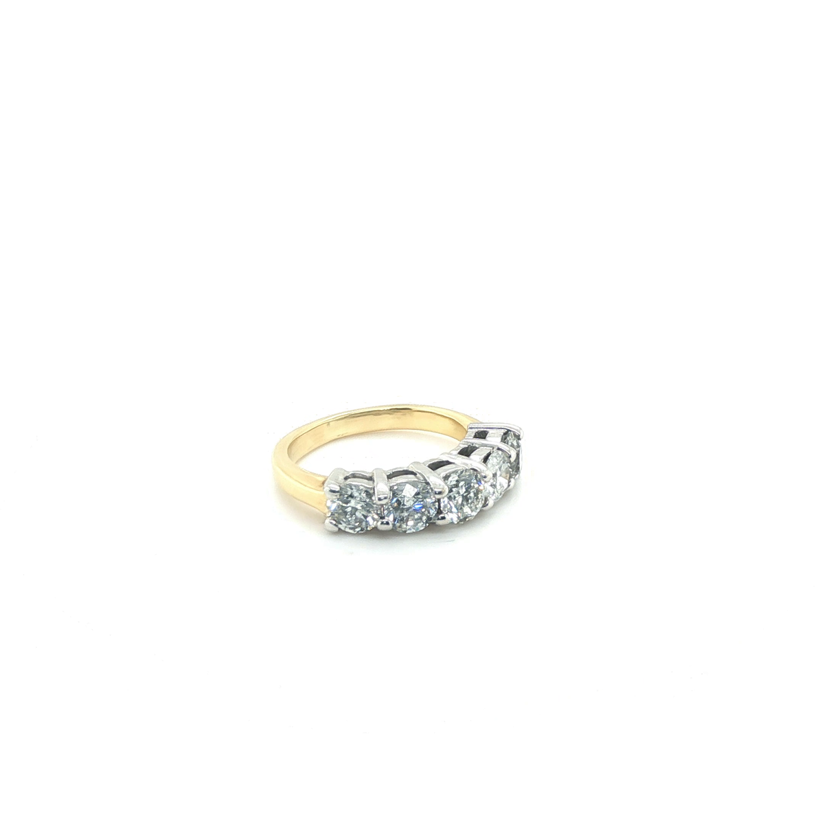 Round Brilliant Diamond Multi-Stone Pavé Ring in Yellow Gold