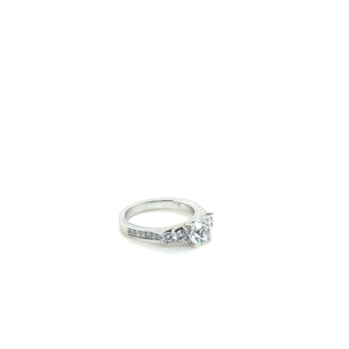 Round Brilliant-Cut Diamond White Gold Engagement Ring with Graduated Side Stones