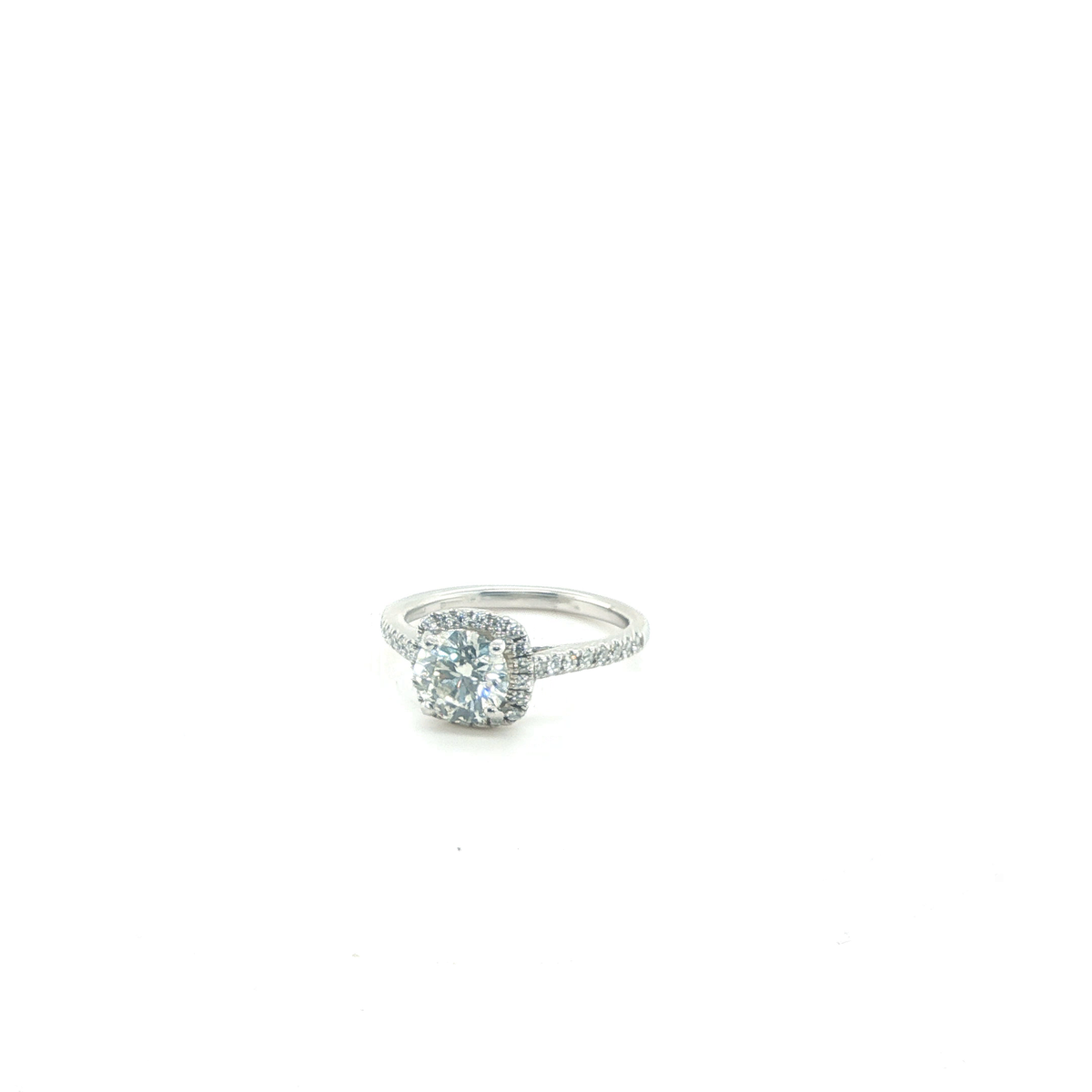 Round Brilliant Diamond Halo Engagement Ring in Platinum
