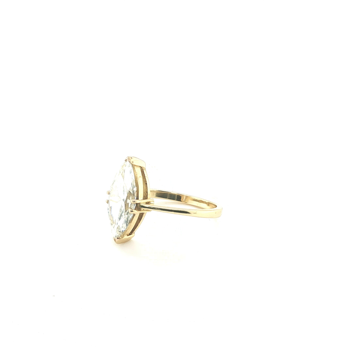 Marquise Brilliant Cut Diamond Solitaire Ring in Yellow Gold