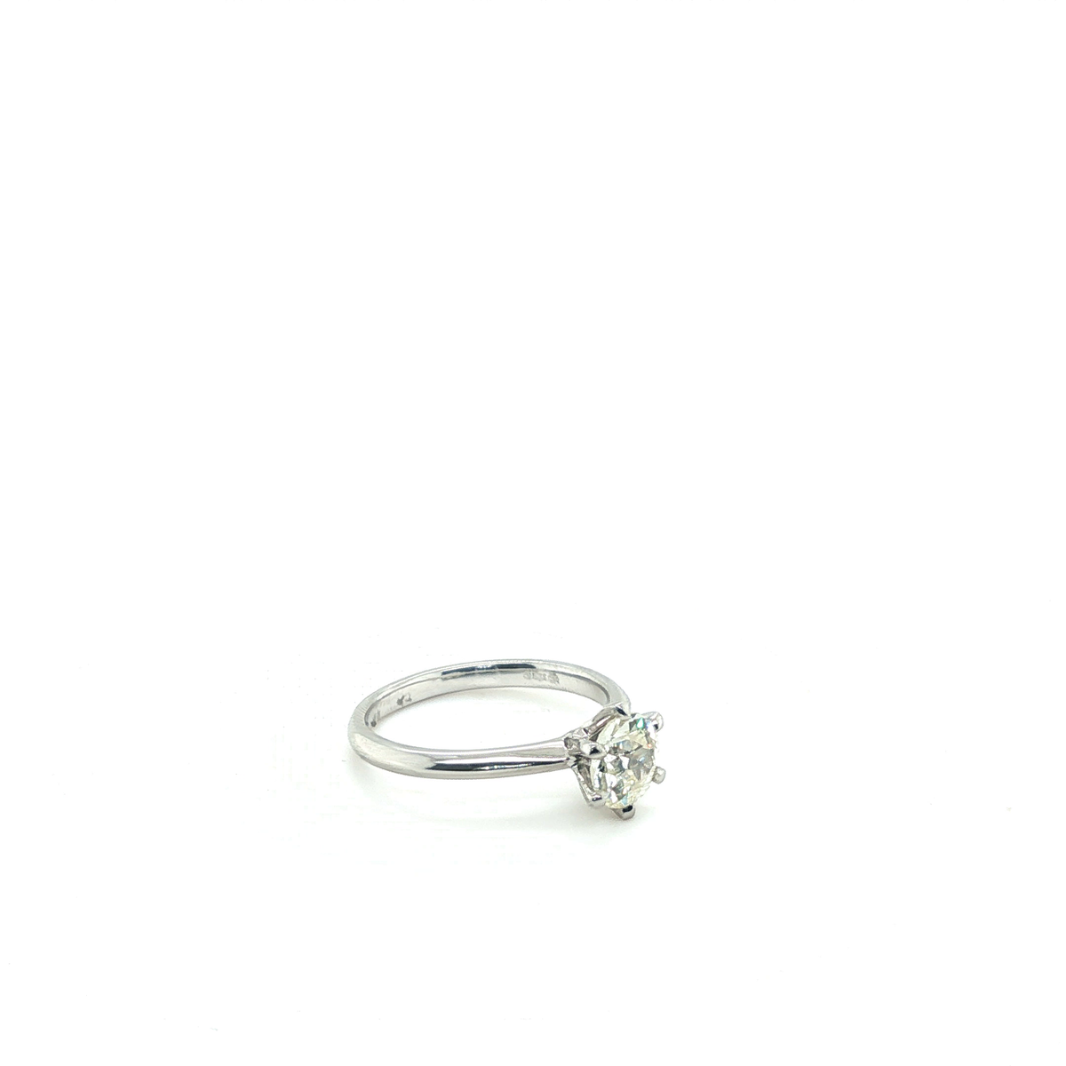 Round Brilliant-Cut Diamond Solitaire Ring in Platinum