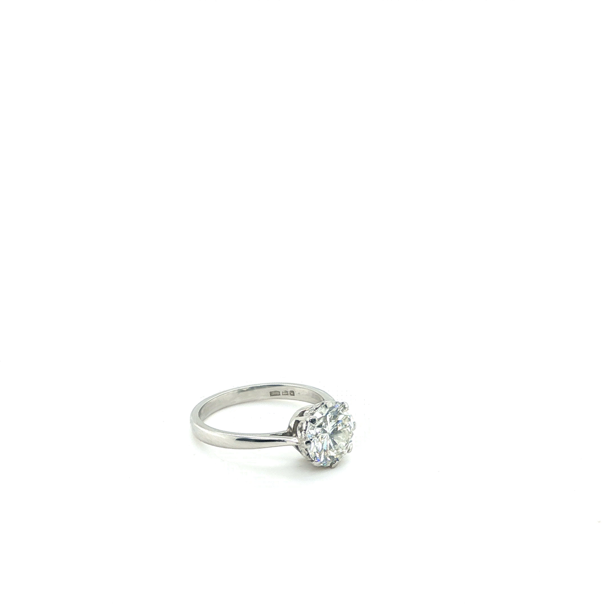 Round Brilliant Cut Diamond Solitaire Ring in Platinum