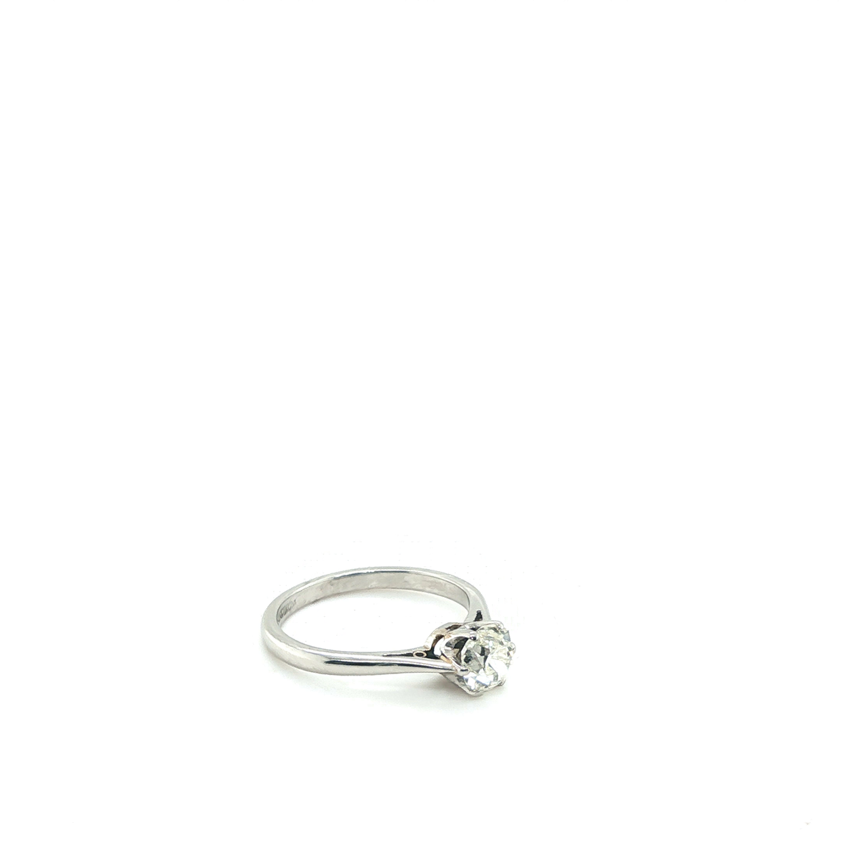 Vintage-Inspired Platinum Round Brilliant Diamond Solitaire Ring