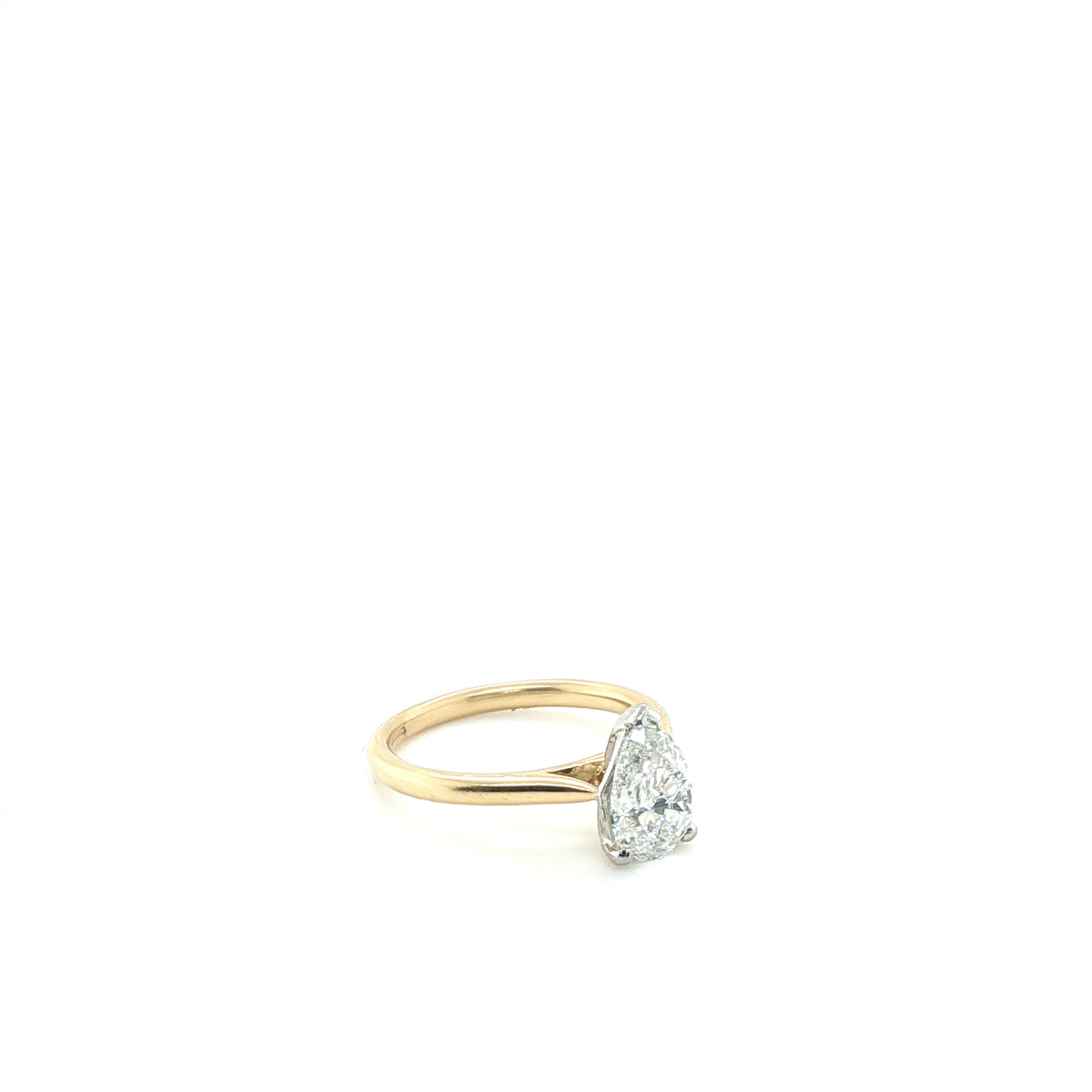 Pear-Cut Brilliant Lab-Grown Diamond Solitaire Engagement Ring in Yellow Gold