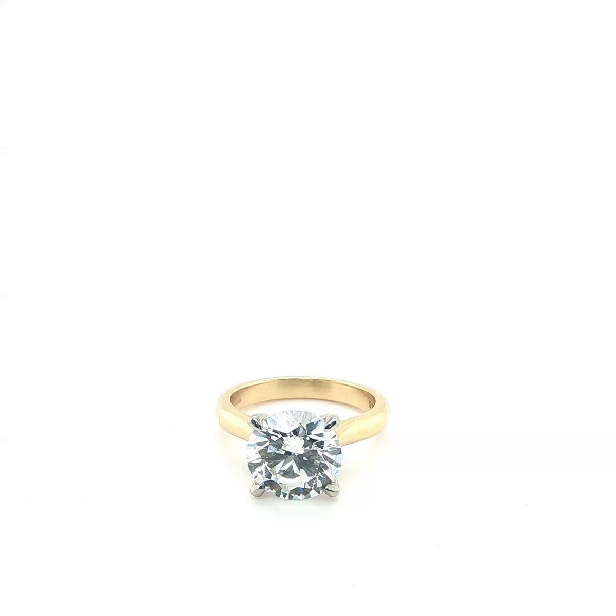 Round Brilliant Lab-Grown Diamond Solitaire Ring in Two-Tone Gold